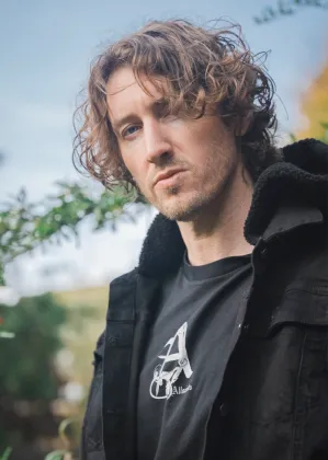 Dean Lewis